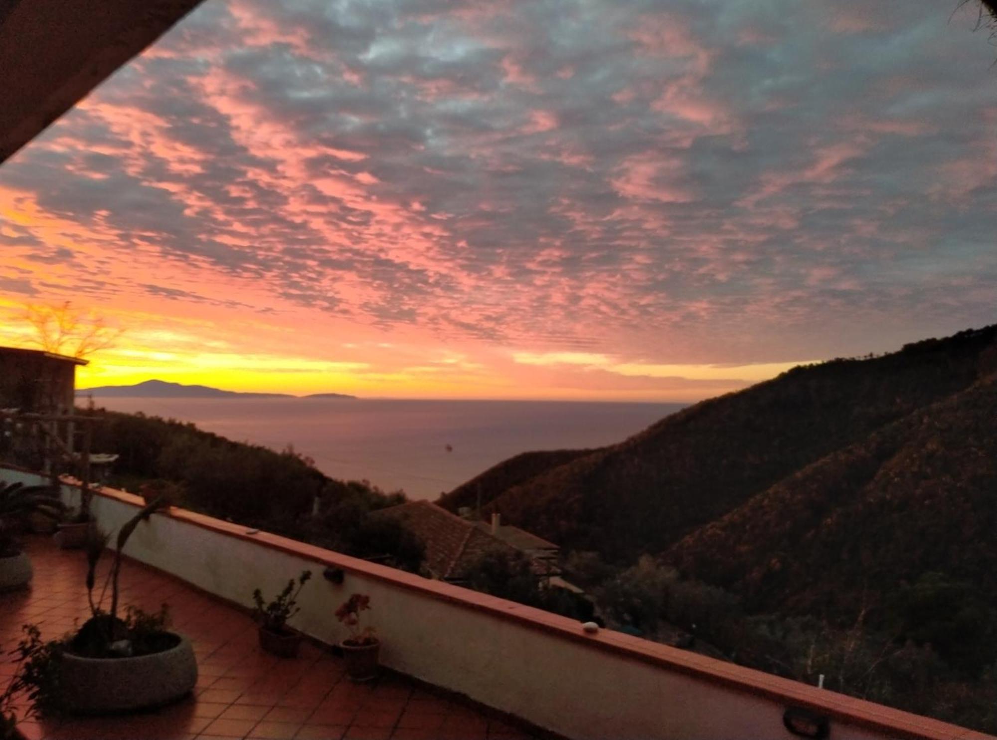 Contrada Cafaro Hotel Salerno Bagian luar foto